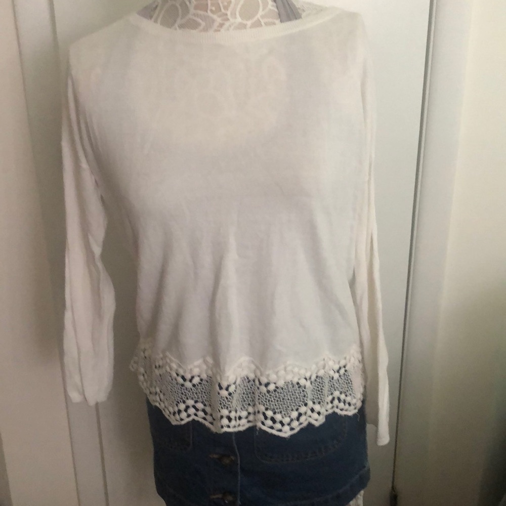Joie NWT lightweight sweater with lace back Medium